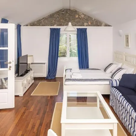 Grace Breathtaking Views Of The Adriatic Jelsa