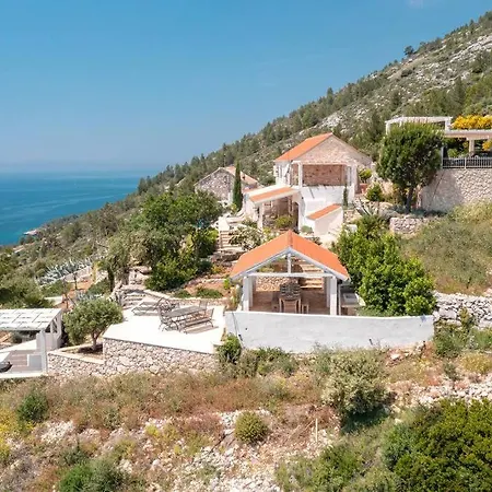 Villa Grace Breathtaking Views Of The Adriatic Jelsa